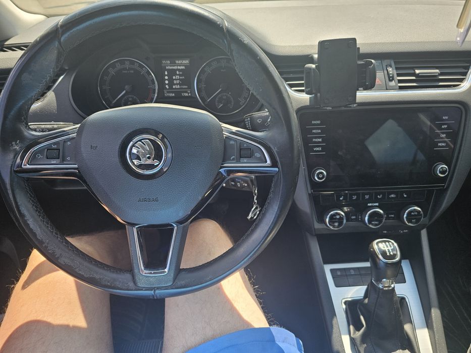 Skoda Octavia 3 2017 fara ad blue sau schimb cu logan gpl +/- diferent