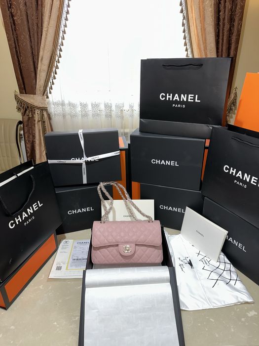 Geanta Dama Chanel 26cm Roz cu accesorii aurii
