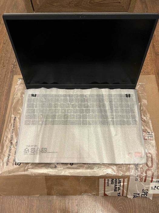 Laptop Dell Vostro 3525 FHD 120HZ Ryzen 7 AMD Radeon 16GB 512GB SSD