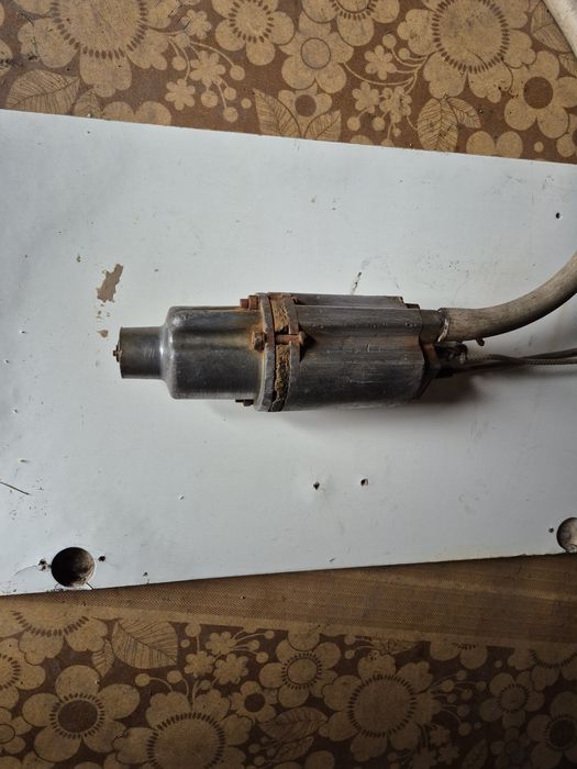 Насос погружной скваженный вибрационный