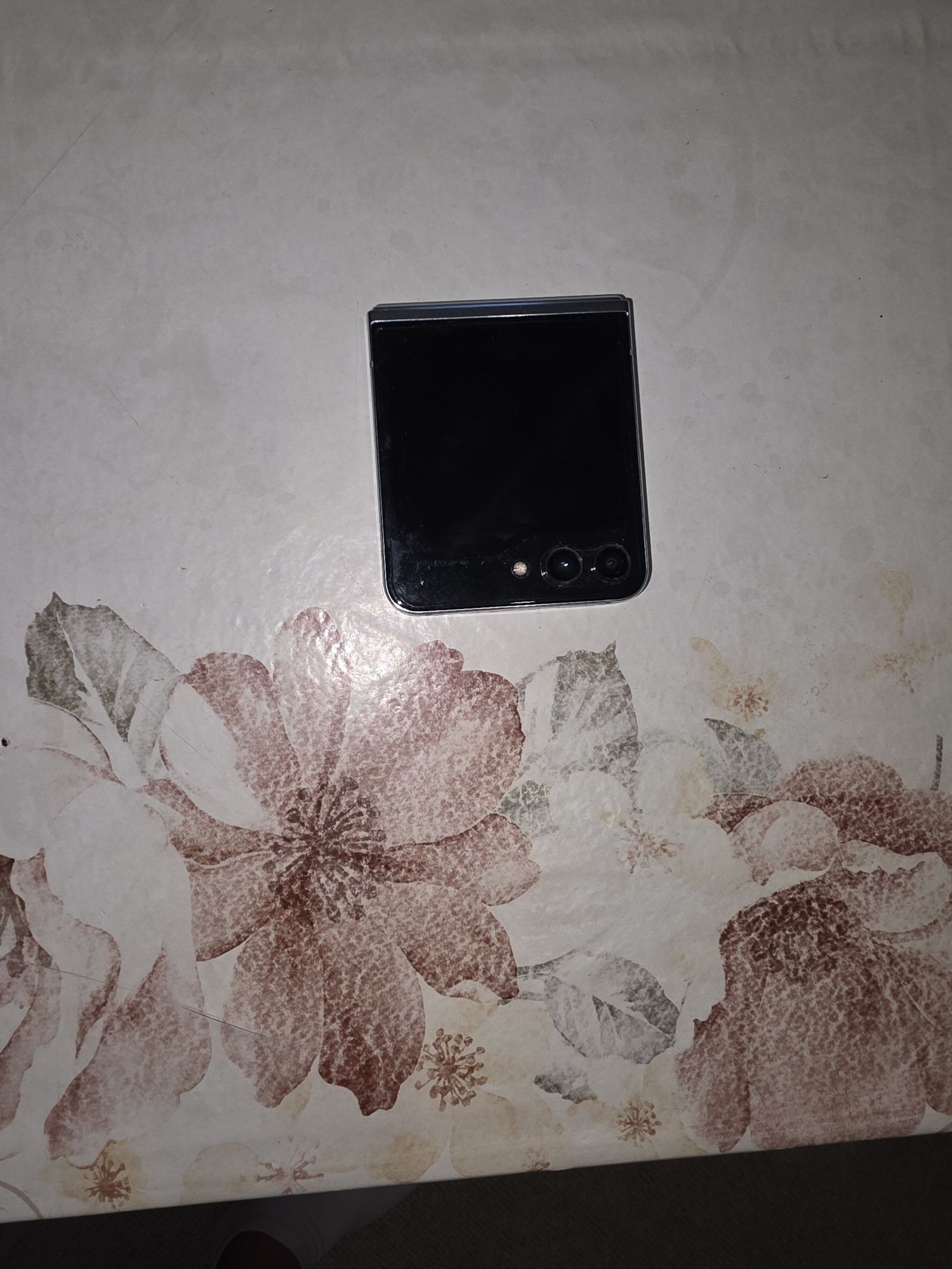 Samsung galaxy Z- flip 5