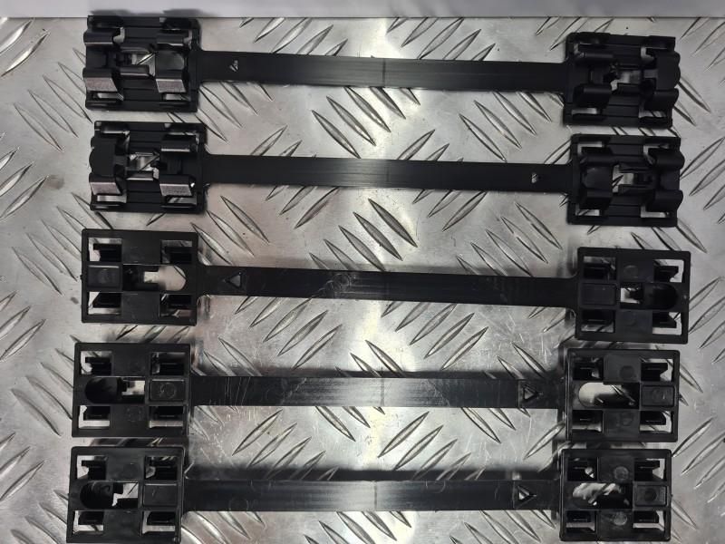 Set 5 buc cleme fixare prag Opel Corsa C facelift