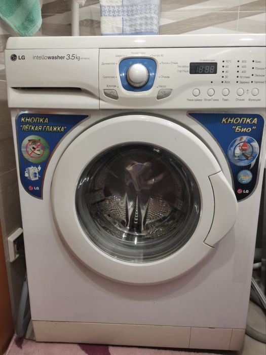 Продам стиральную машину на запчасти