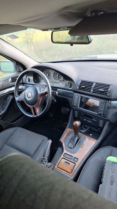 Dezmembrez bmw e39 525da