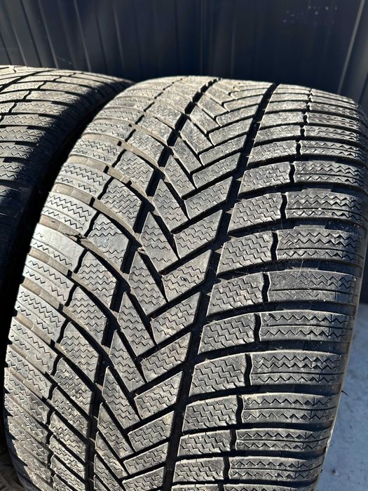 BridgeStone 315/35R21 - Stare excelenta, DOT 2022, Livrare Rapida!
