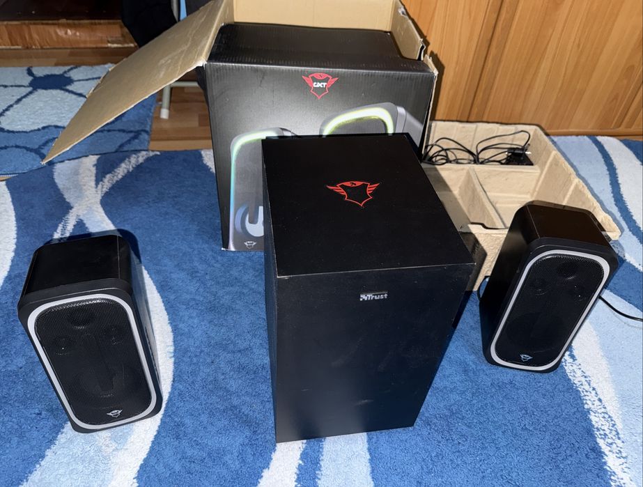 Boxe 2.1 40W Bluetooth RGB Trust subwoofer Telecomanda USB HDMI Nou