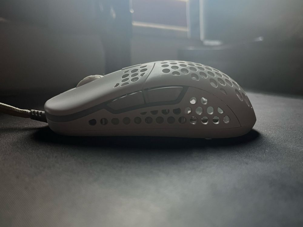 Xtrfy   M42   White