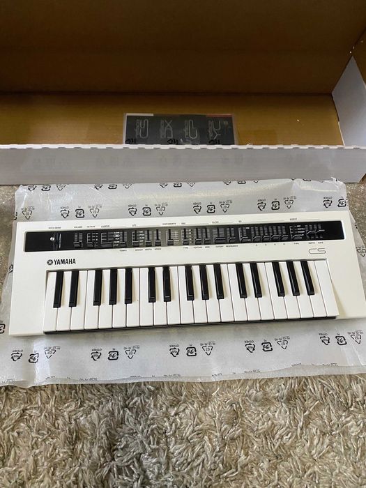 Orga yamaha reface CS