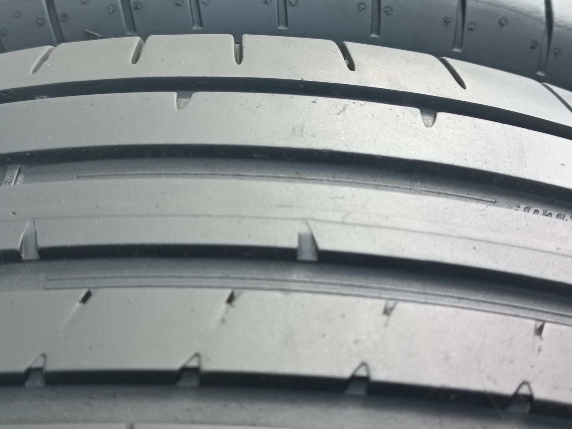 225/55/18 Dunlop Дот 0421