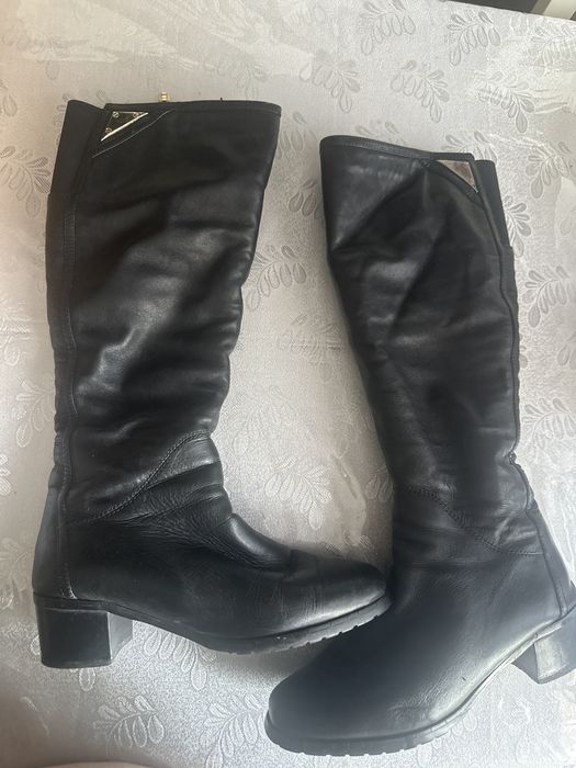 Зимние женские сапоги