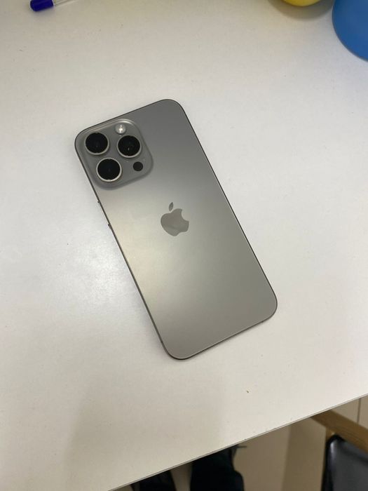 Iphone 15 Pro Max 256 natural titan