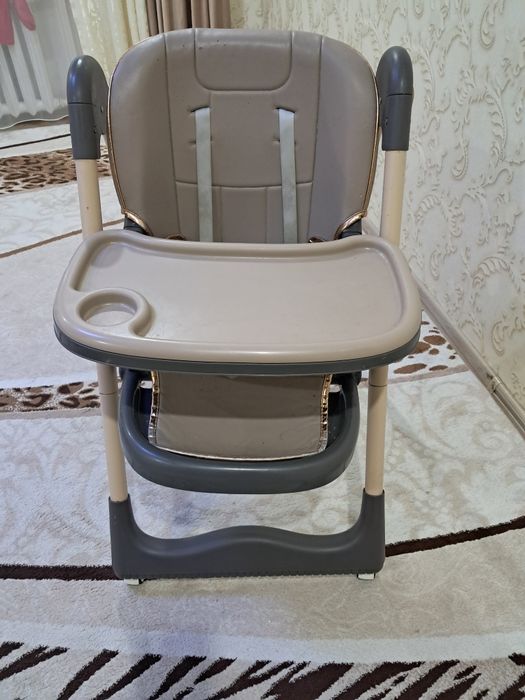 Продам стул детский