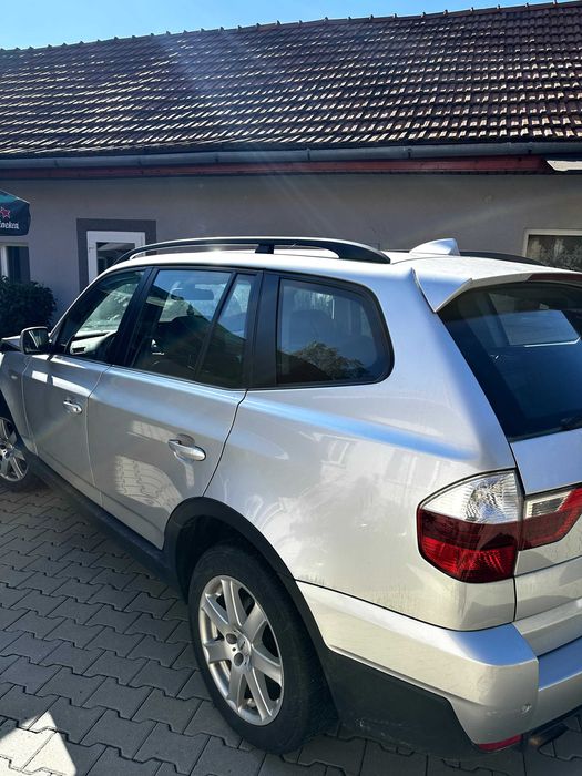 BMW X3 2.0d – An 2009 – În stare bună, cu mici defecte menționate