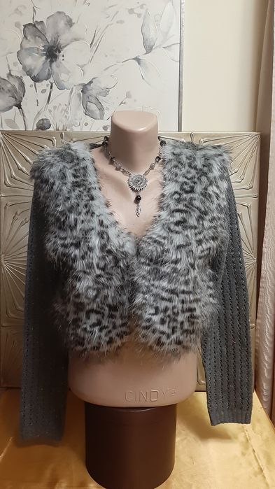 Bolero cu blanita nou superb