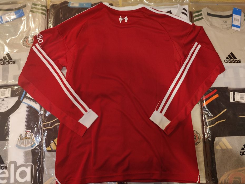 Футболен екип Liverpool с дълъг ръкав 2025/2026 Home
