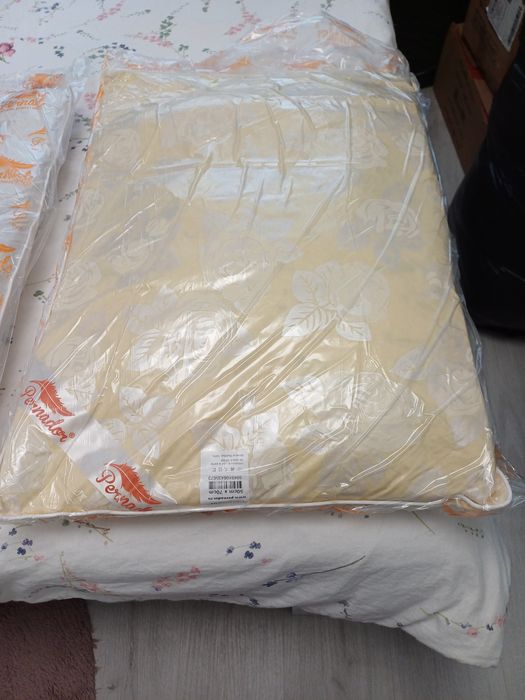 Perne din pene de gașca Pernador dimensiuni  50 cm × 70 cm