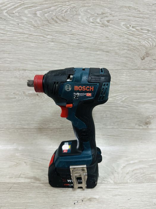 Impact Bosch GBX 18v 200