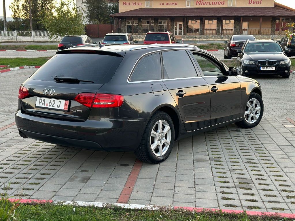 Audi A4 B8 automat 2.0 TDI 140cp