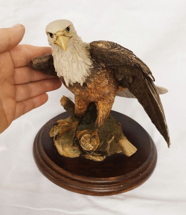 Figurină decorativă Vultur din Colecția Country Artist, din rășină