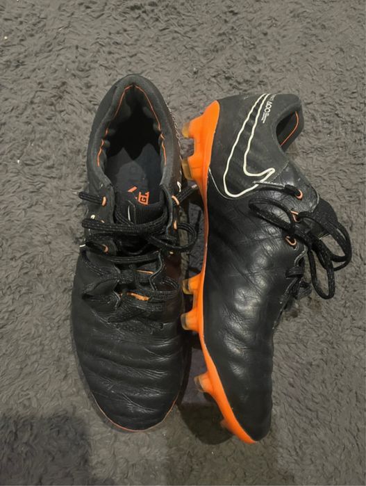 Ghete de fotbal Nike tiempo
