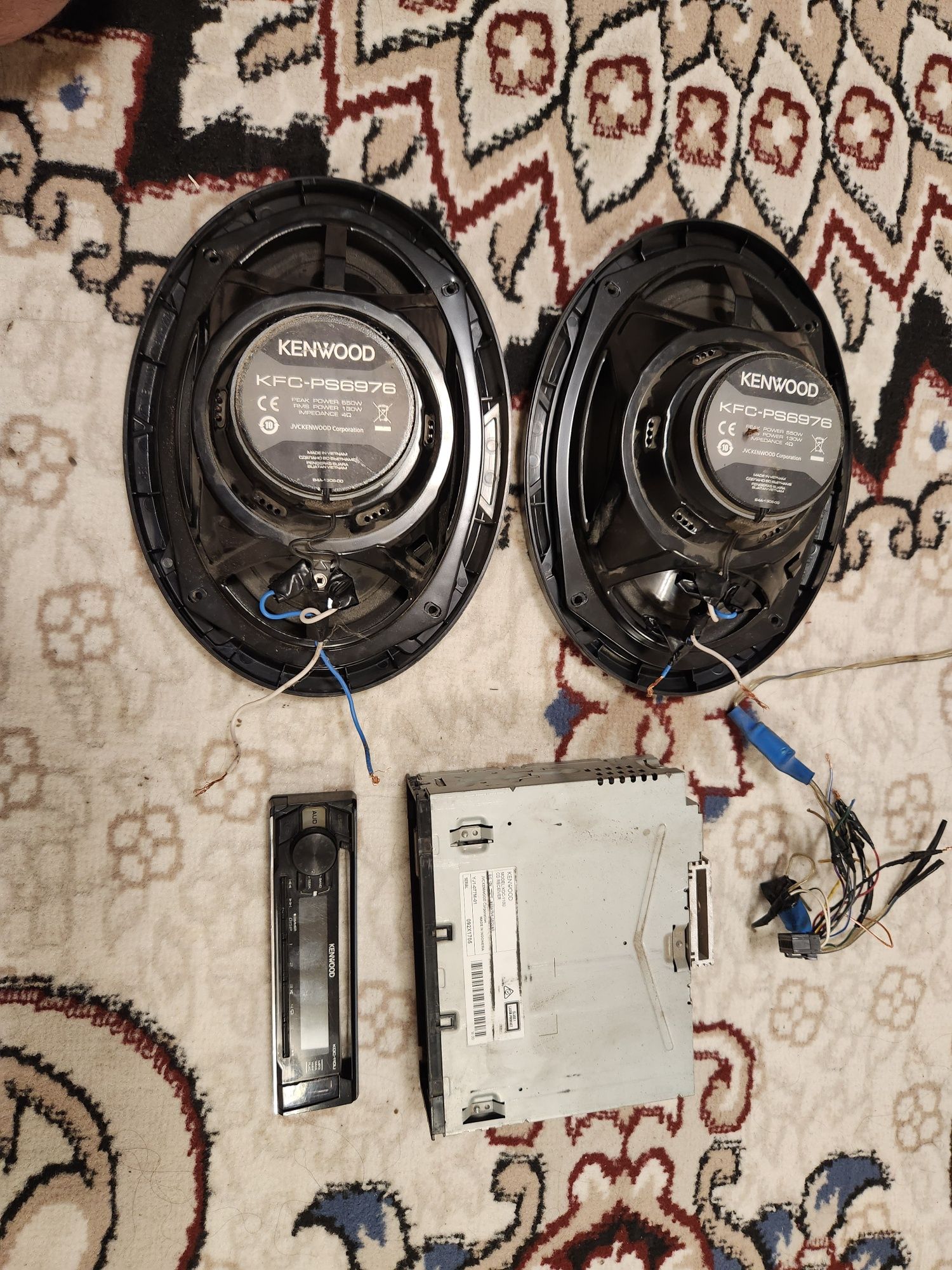 Kenwood Mafon, Qovun kalonka sotiladi