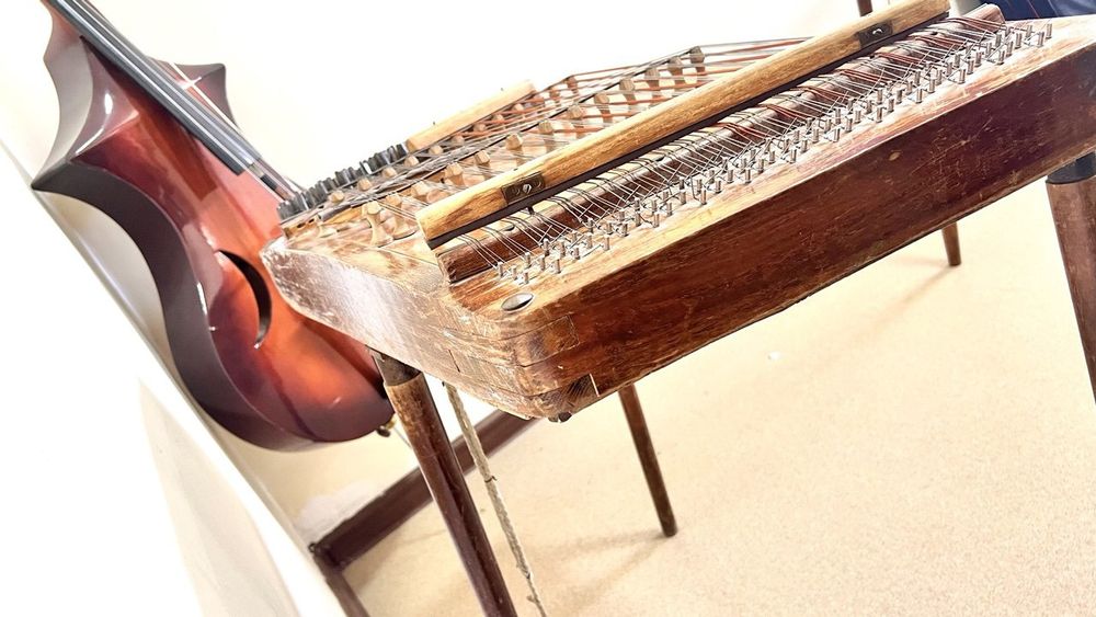 Чанг чолгуси сотилади. Chang cholgusi sotiladi