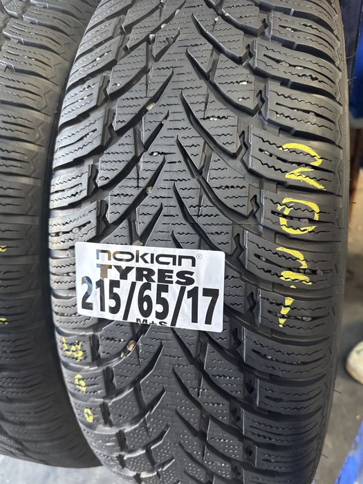 215/65/17 nokian M+S