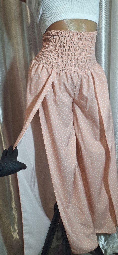 Pantaloni largi roz pudrat cu buline albe talie elastică lejeri M/L
