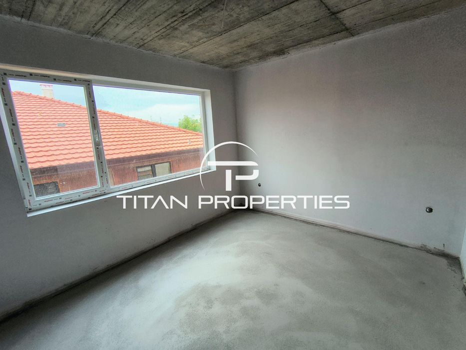 Тристаен апартамент в кв. Беломорски