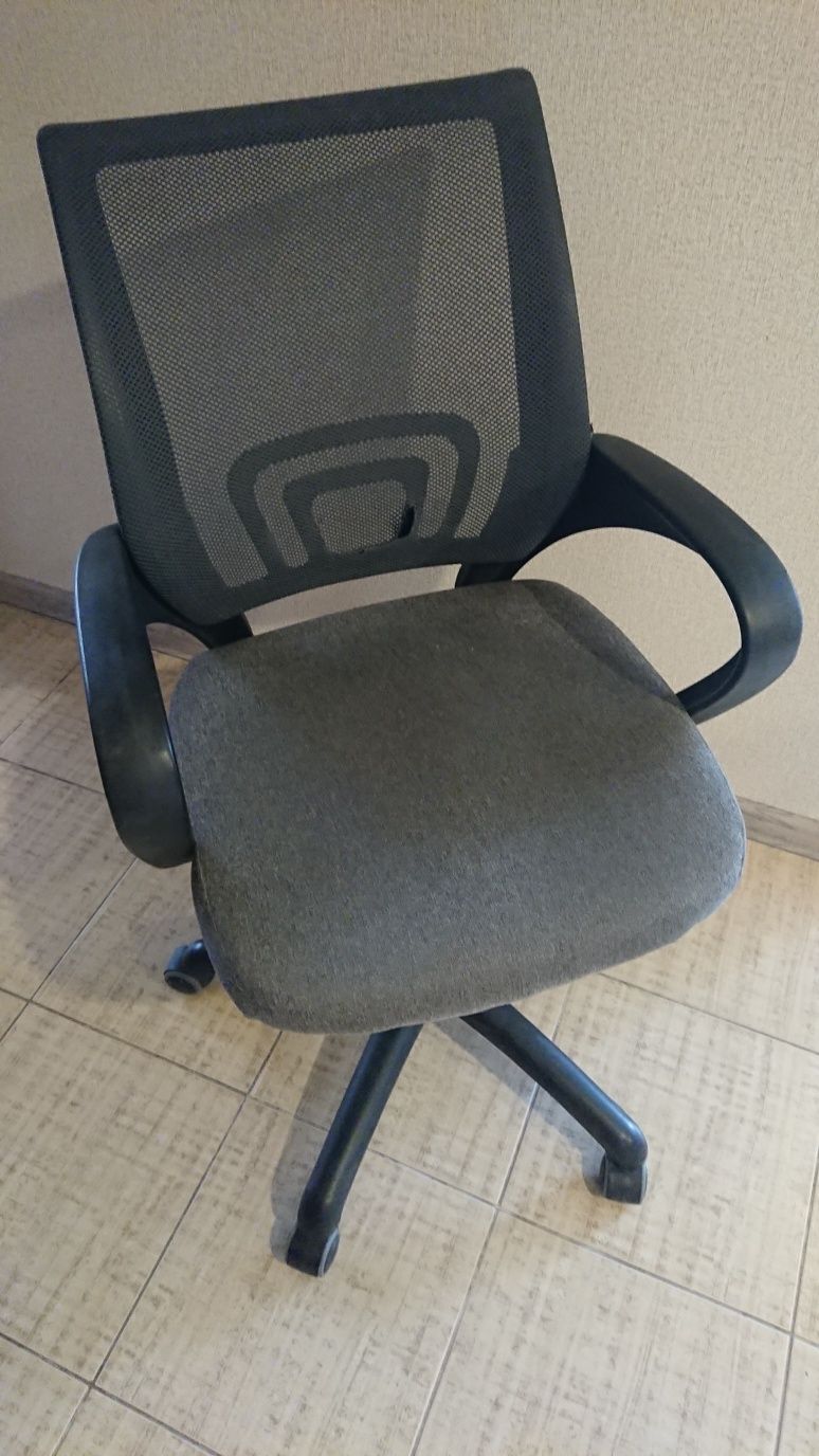 Кресло офисное для компьютера