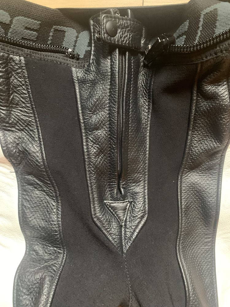 Pantaloni piele moto Dainesse