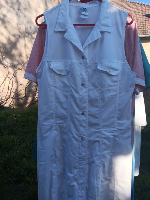 Vand halate albe si colorate