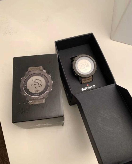 Часы Suunto новые