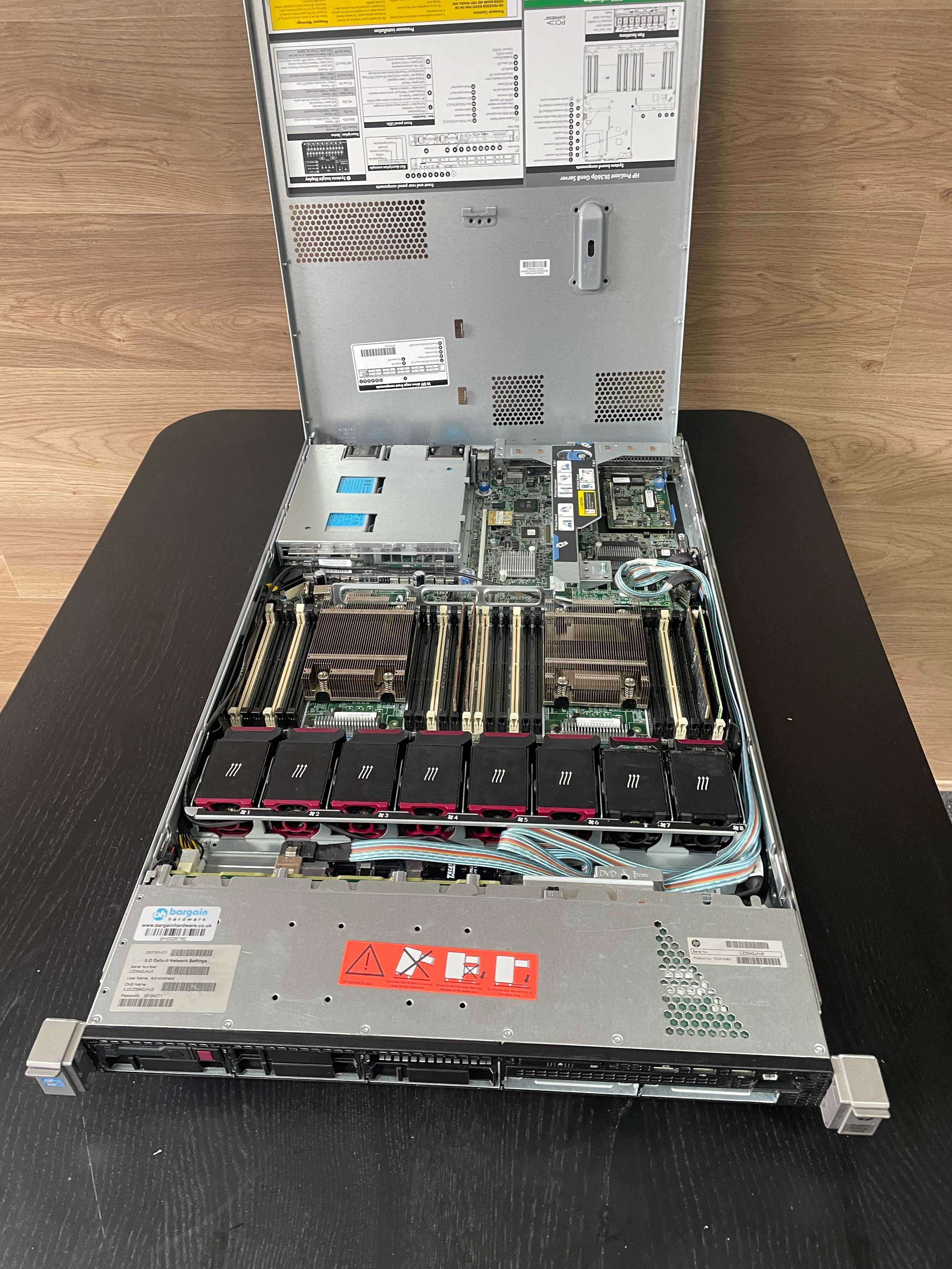 Server HP Proliant DL3609 Gen8 cu 8 de bays de 2.5 inch.