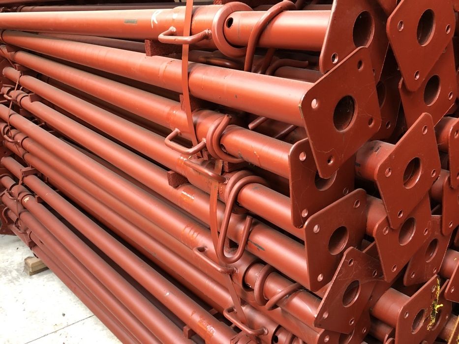 Cofraje stalpi cu distantieri pentru panou doka