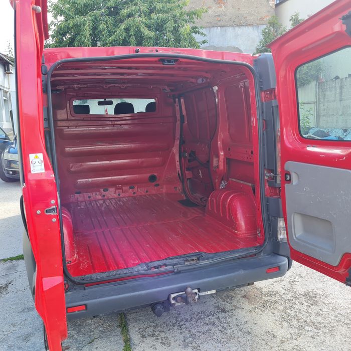Opel Vivaro 3 locuri 1.9 diesel
