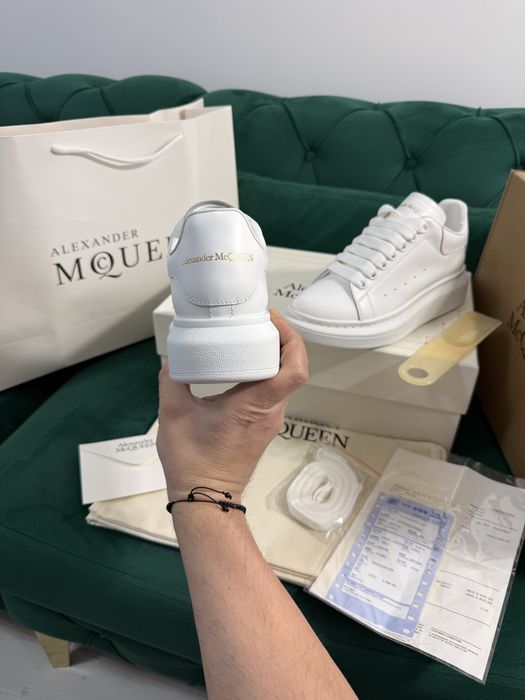 Adidasi Alexander McQueen piele naturala 100% Full Box colectie noua