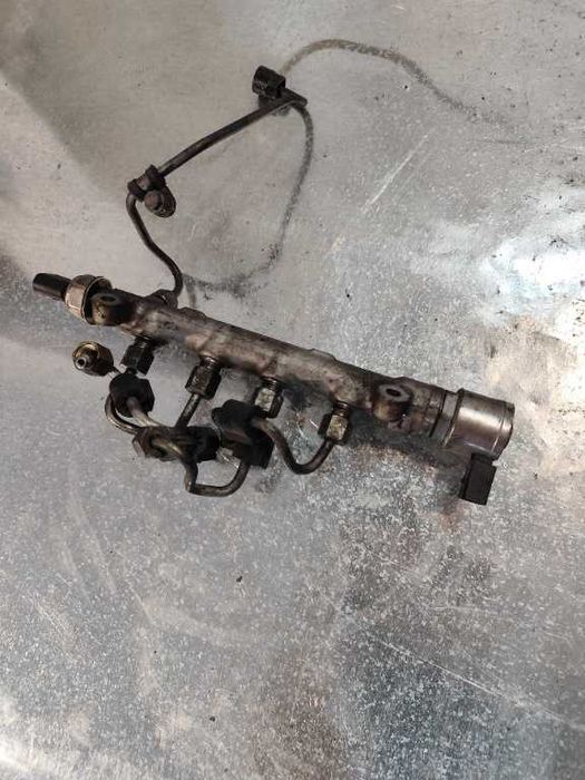 Rampa injectie VW Passat B8 2.0 TDI 2015-2018 -04L089G

Cuvinte cheie