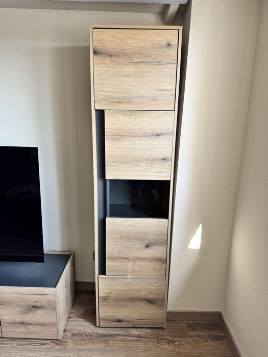 Mobila living  NOUA 4 piese  cu 2 vitrine, comoda Tv si raft de perete