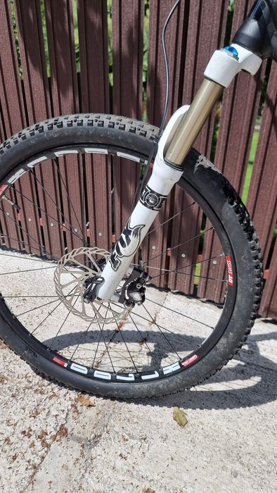 Canyon nerve f8 full suspension