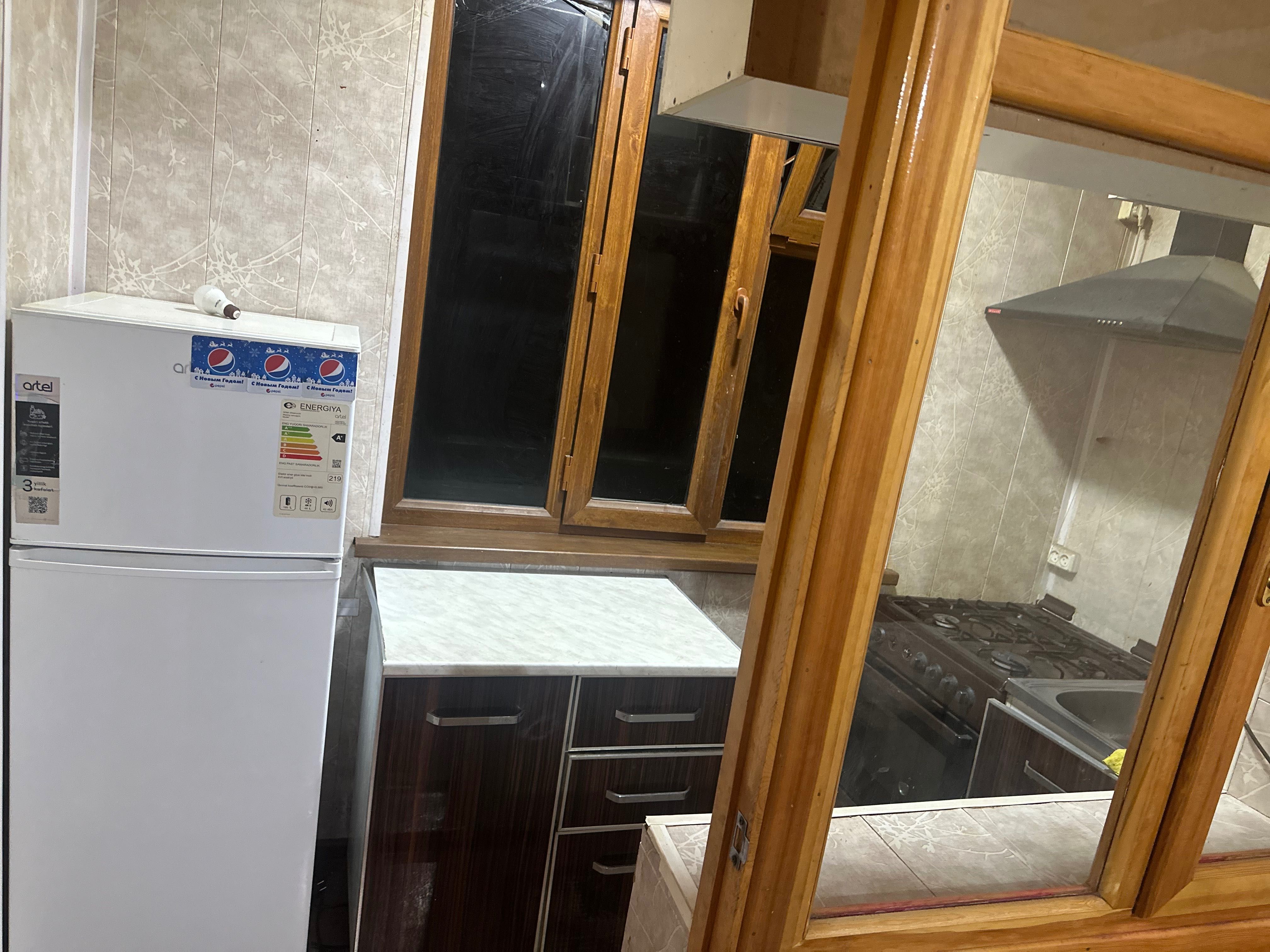 Chilonzor 14kv jaxon tilari instut 500 metr Qizlarga
