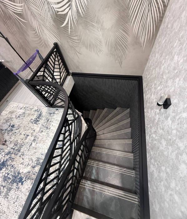 Yunusobod Turkiston metroga yaqin joyda kvartira bor