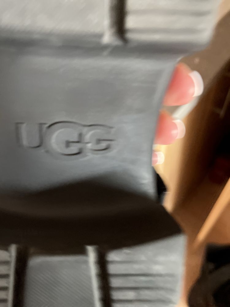 Дамски UGG номер 40…