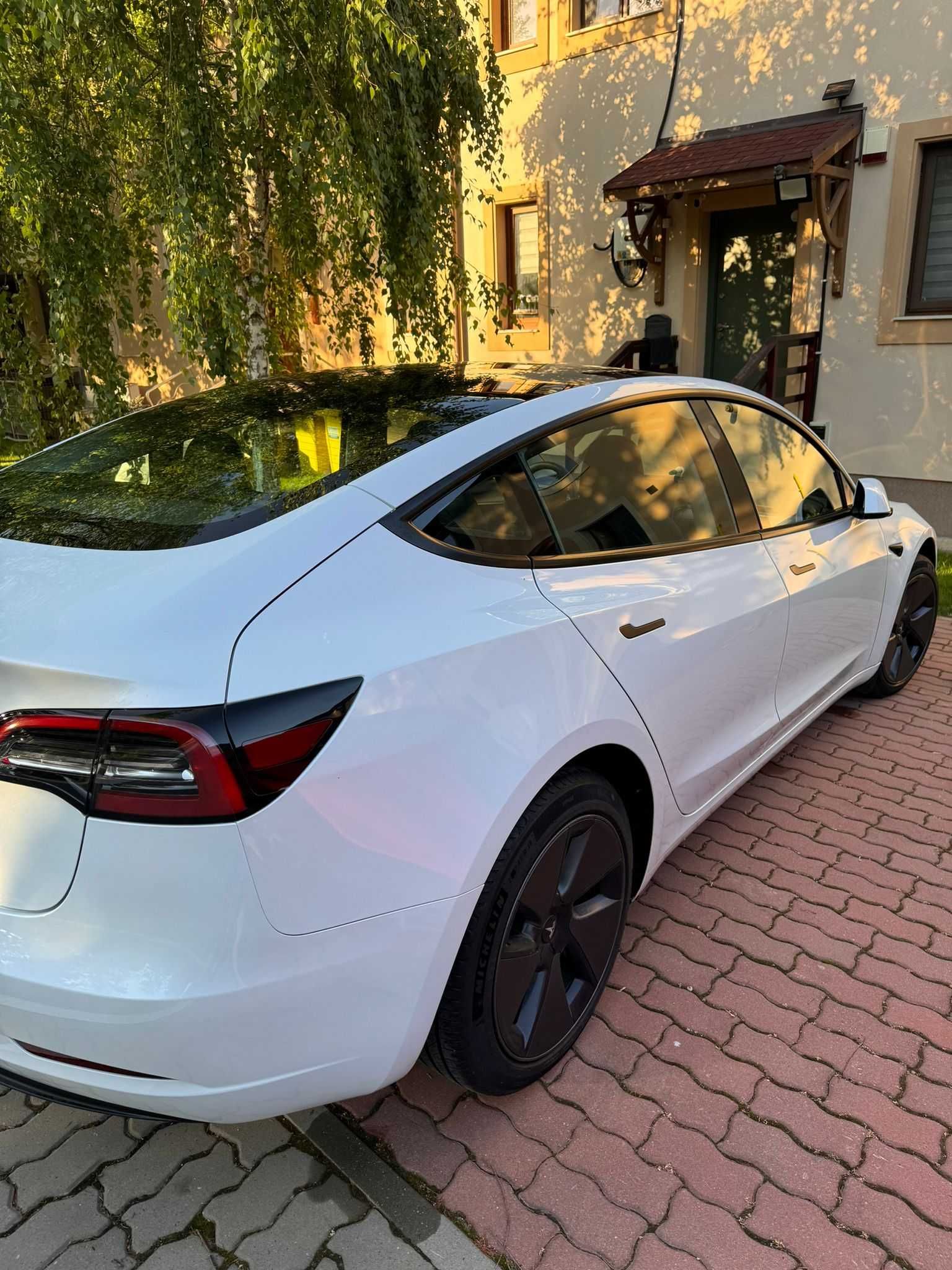 Tesla model 3 SR iunie 2023 14000km