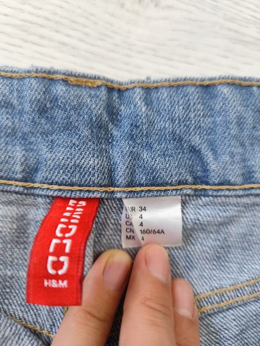 Pantaloni scurți H&M