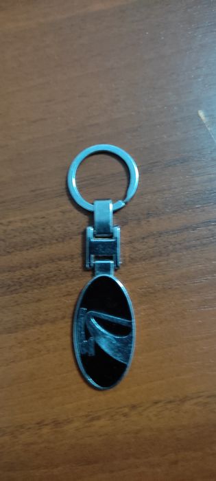 Металлический брелок Лада Ваз