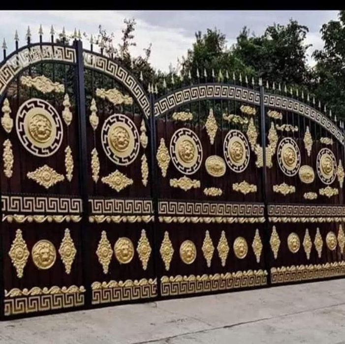 Porți și garduri din fier forjat