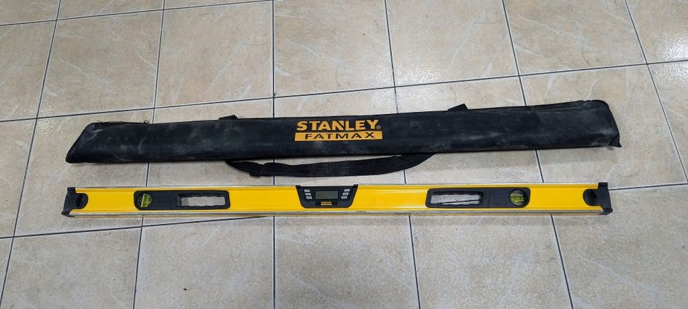 Дигитален нивелир Stanley 120 см