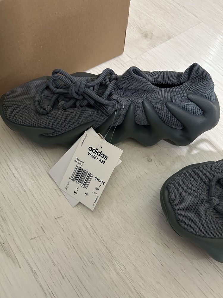 Adidas Yeezy 450