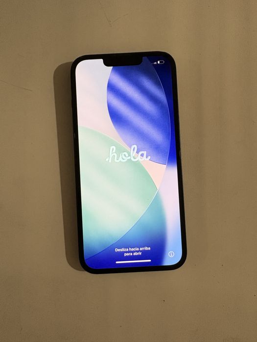 Продам срочно Iphone 13